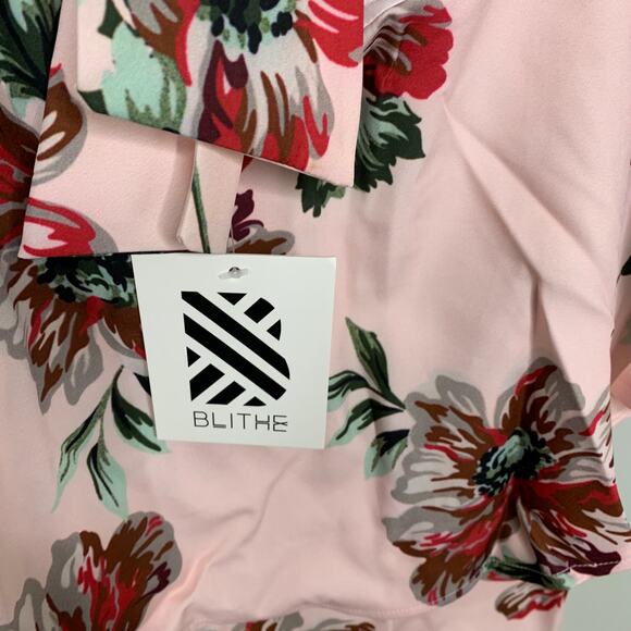 Blithe NWT Pink Floral Mini Dress Open Back - Picture 8 of 8